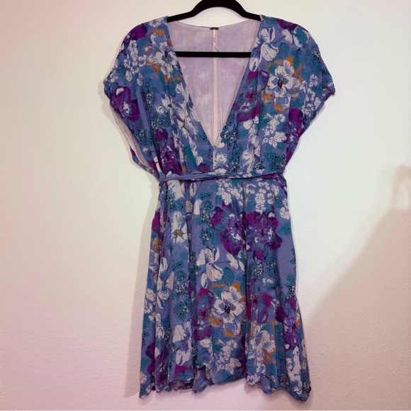 Free People Freddy Tie Floral Mini Dress size Large - Picture 1 of 15